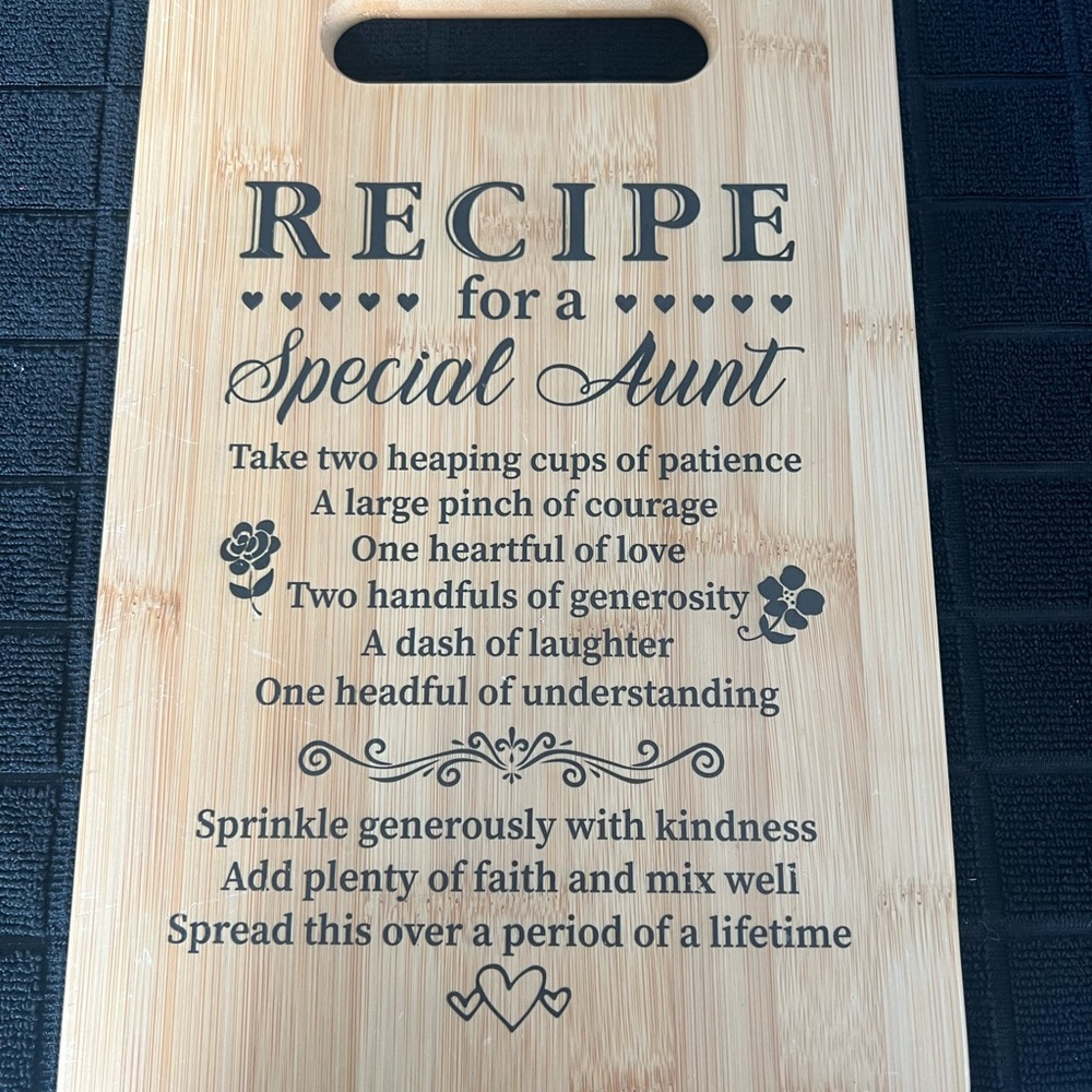 Bamboo Cutting Board for Special Aunt